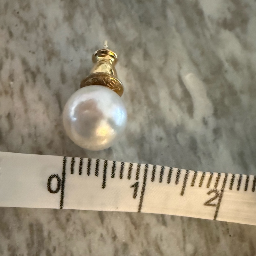 Vintage YSL Yves Saint Laurent x Monet Pearl Stud Earrings - Picture 7 of 7